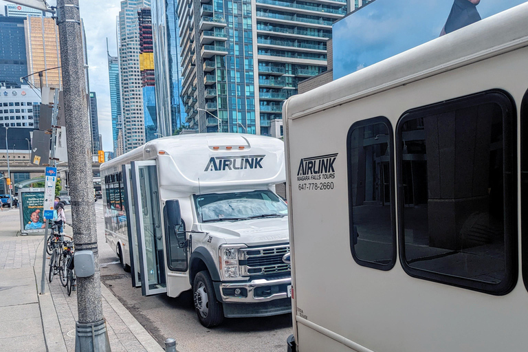 Toronto: Wycieczka nad wodospad Niagara, rejs i podróż za wodospadem