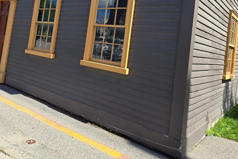 Boston by Train to Salem History Tour: Option to Stay & Play