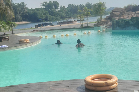 Desde Accra: 2 días Ada Aqua Safari Resort+Isla del Tesoro