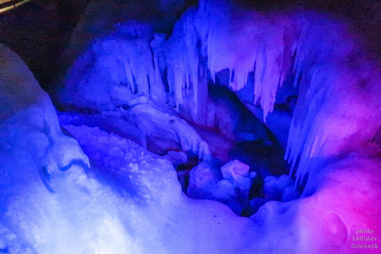 From Prague: Dachstein and Hallstatt with Ice Cave Tour