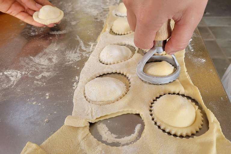 Learn how to make fresh pasta with Giovanni!