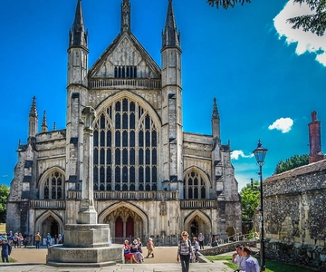 Winchester: The Heart of the Ancient Capital Walking Tour