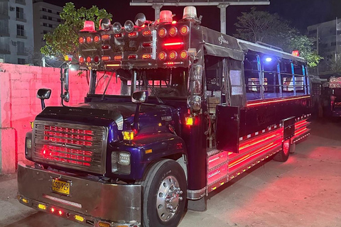 Santa Marta: Rumba noturna em Chiva em Santa MartaSanta Marta: festa noturna em Chiva em Santa Marta