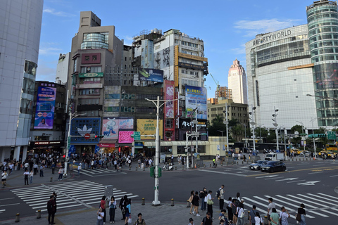 Taipei Private Tour: Heights, Heritage & Local Life Sunset & Night Market