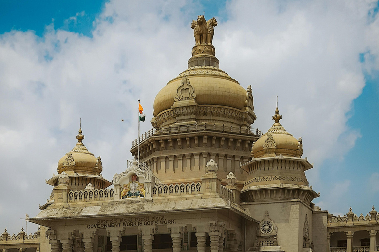 Experimente Bangalore - Excursão noturna a pé pela cidade e visita ao mercado