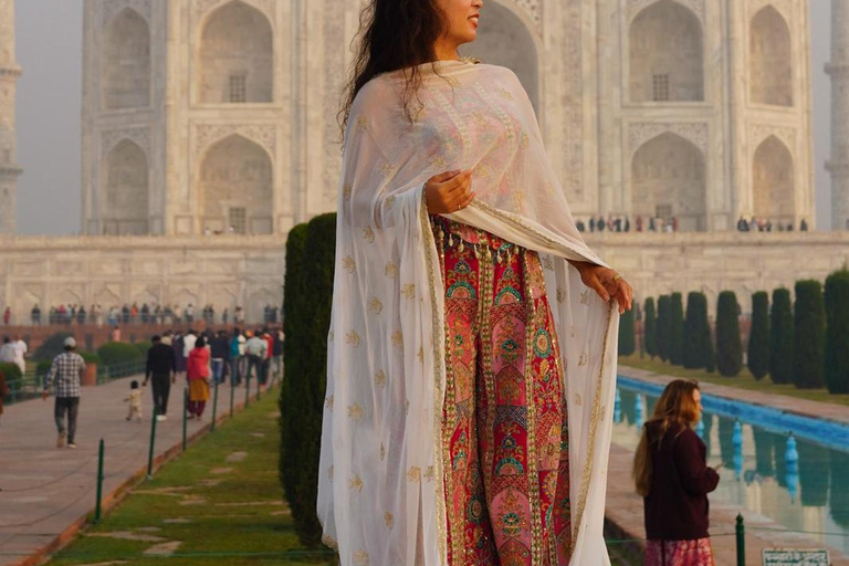 Depuis New Delhi : 2 jours à Āgrā et JaipurVisite avec guide, transport et hôtel 3 ou 4 étoiles