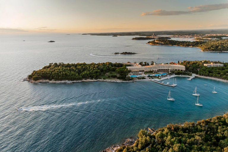 Pula: Red Island, Brijuni & Rovinj Full-Day Boat Cruise
