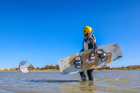 Montpellier: Kitesurfing Lesson with Equipment