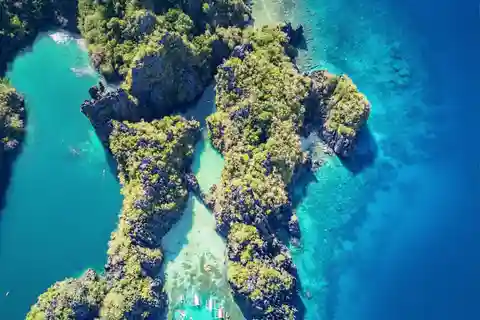 El Nido: Tour D with Cadlao Lagoon, Paradise Beach & More