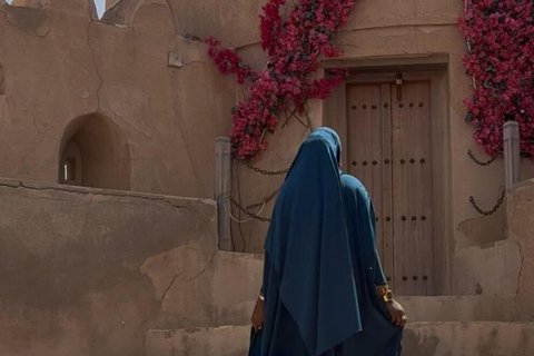 Muscat: Nizwa, Jabreen Castle & Bahla and more Sharing Tour