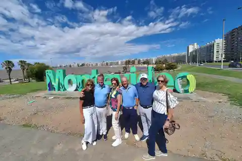Montevideo: Private & Personalized tour with local guide
