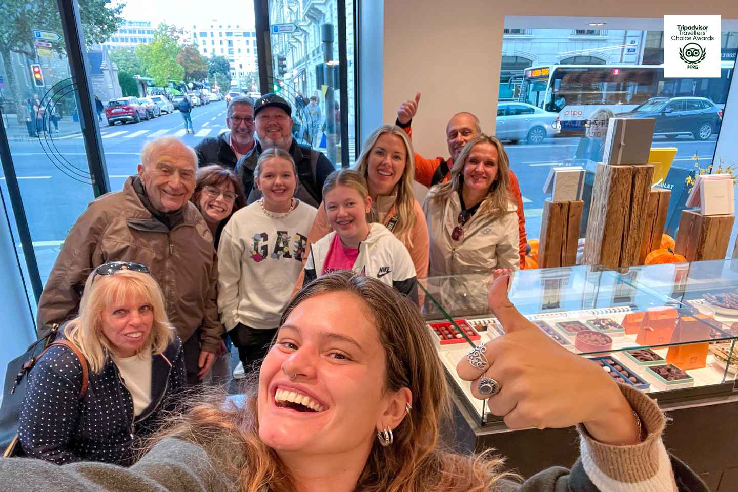 Geneva: Chocolate & Old Town Tour with Boat Ride