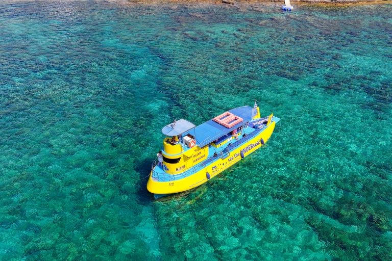 Lindos: rejs łodzią podwodną z przystankiem na pływanie w zatoce NavaroneRejs łodzią podwodną z St. Paul's Bay z transferem