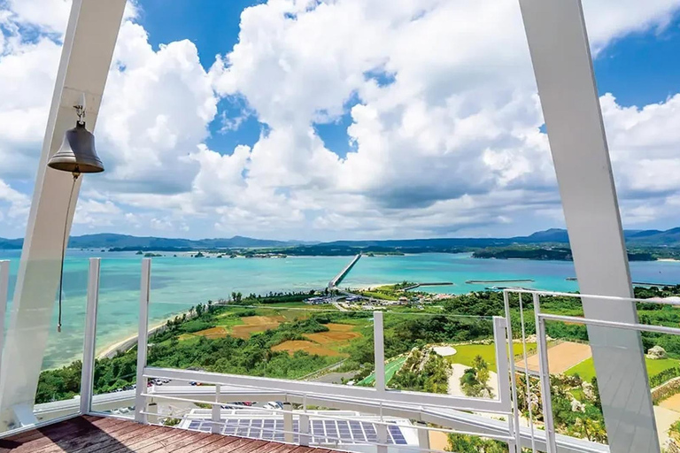 Kumejima : aquarium Churaumi d&#039;Okinawa, Manzamo, parc de l&#039;ananasBanque SMBC Shinjuku West Exit 9h30 (week-end et jours fériés 8h30)