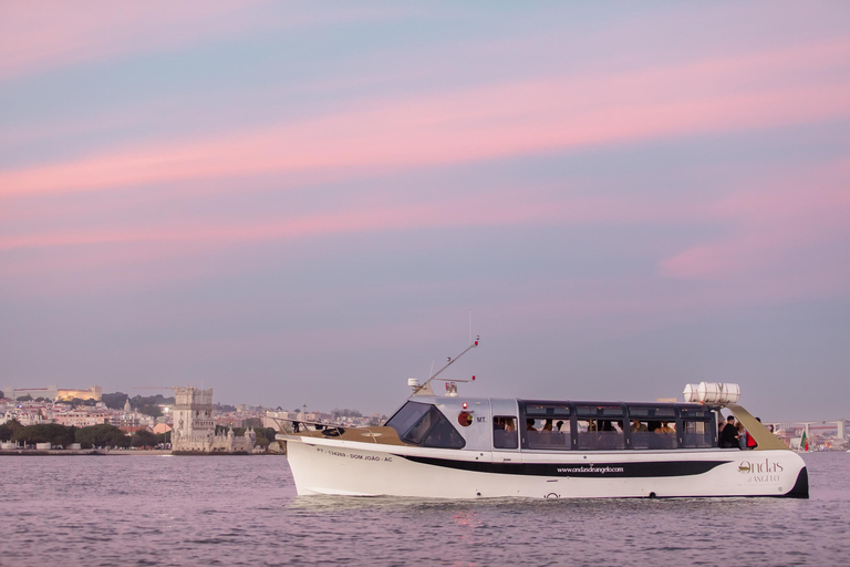New Year’s Eve Luxury Boat – DJ, Buffet & Open Bar