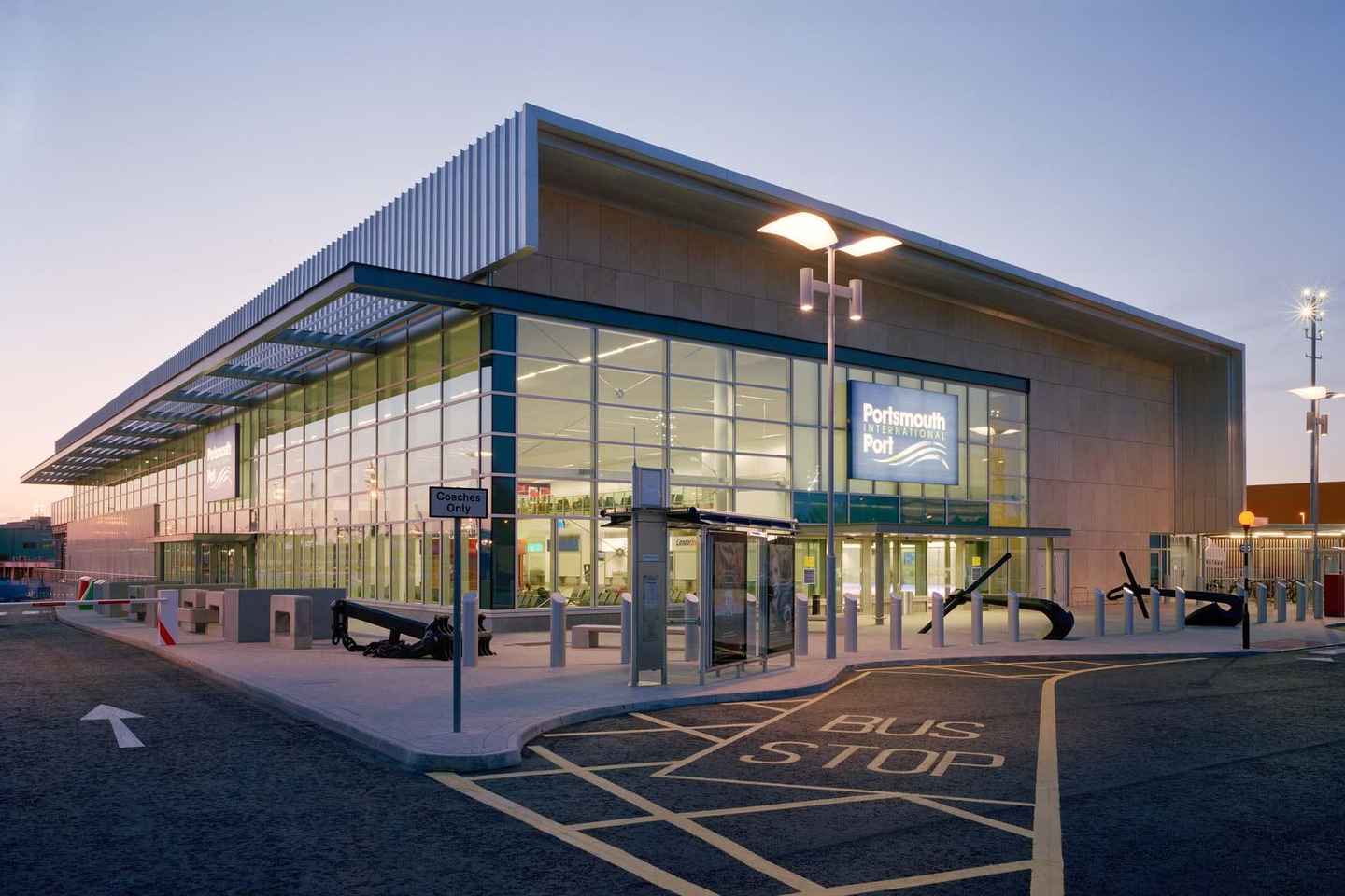 Portsmouth Cruise Port to London Heathrow Airport Transfers