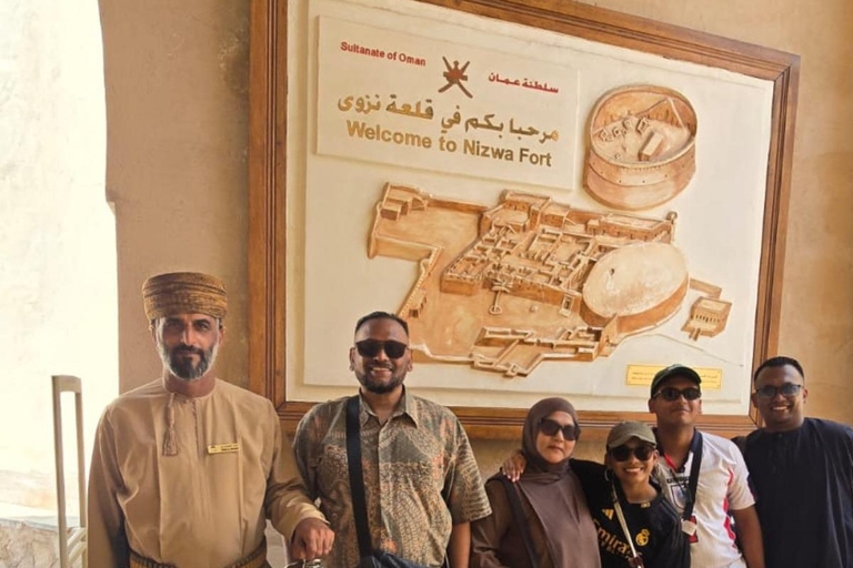 Shared Tour to Nizwa, Birkat Al Mouz & Green Mountain