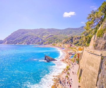 Florence: Full day Tour to Cinque Terre and Pisa