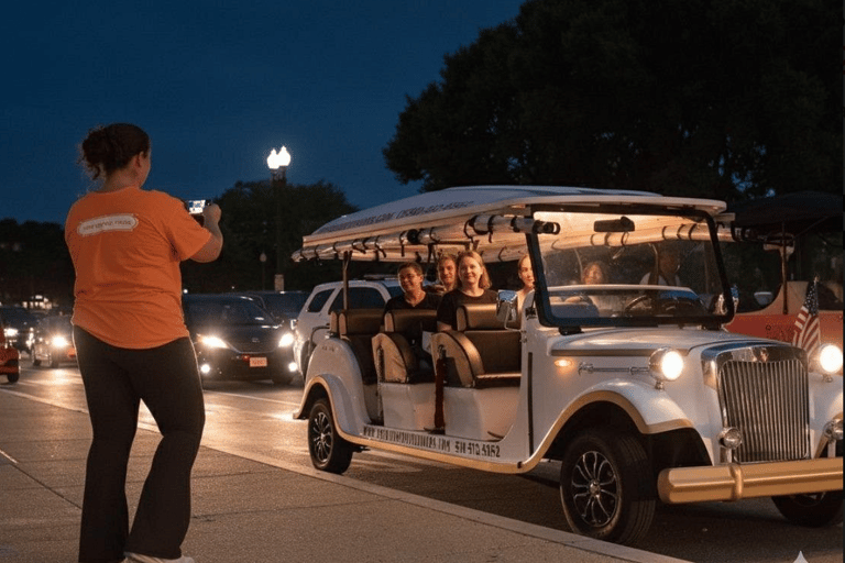 Washington DC: begeleide tour met elektrische karretjes bij maanlicht langs monumentenWashington DC: begeleide monumententocht met een elektrische kar in het maanlicht