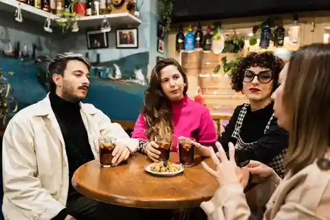 Malaga madtur med tapas og drinks med en lokal