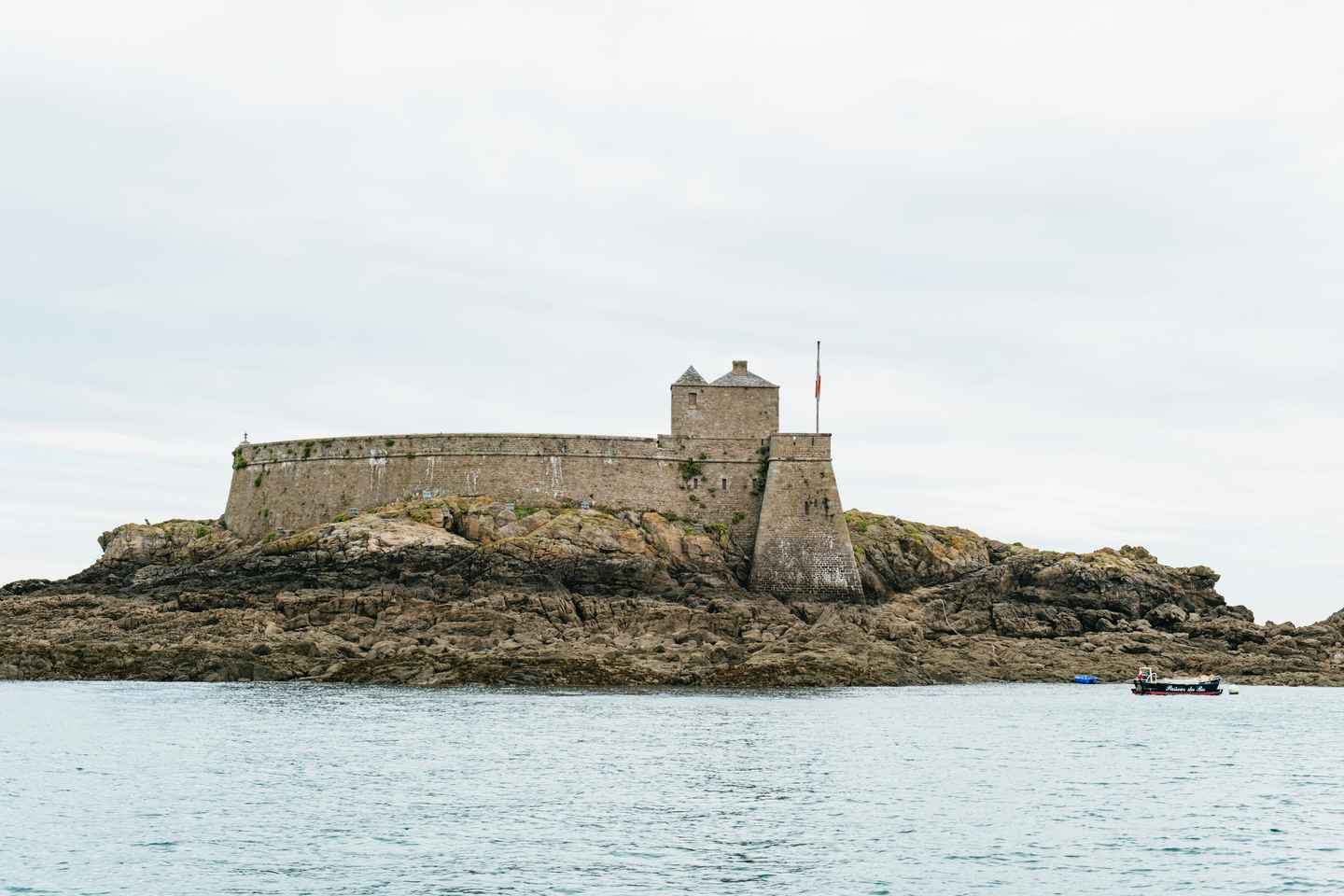 Saint-Malo: Guided Boat Tour with Local Captain