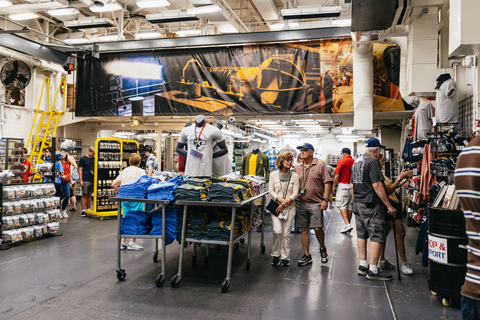 Bilet wstępu bez kolejki do muzeum lotniskowca USS MidwayBilet wstępu do muzeum lotniskowca USS Midway