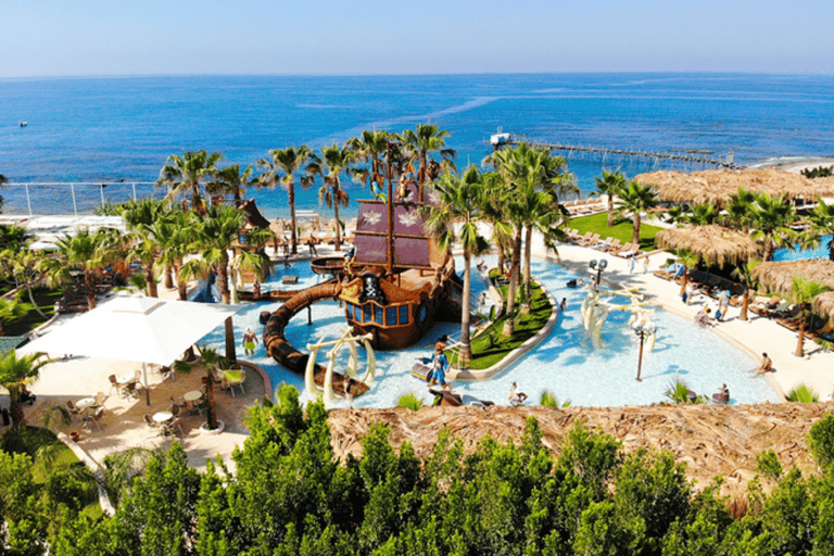 Alanya: Dolphin Aquapark of Superlatives with Transport Alanya: Dolphin Water Park of Superlatives with Transfer