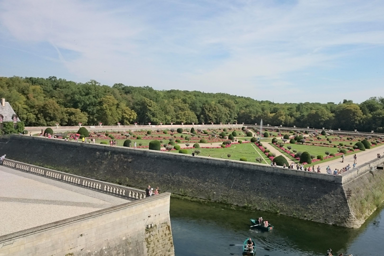 Paris to Loire Valley Castles Chambord & Chenonceau -DayTrip