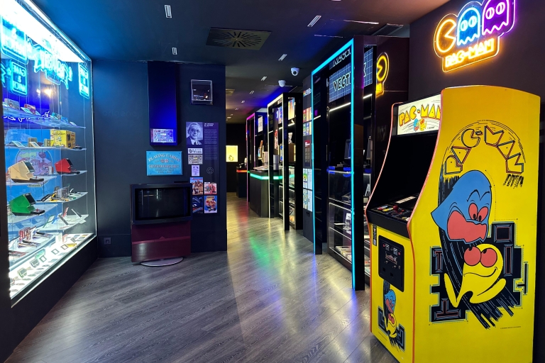 Malaga : Musée du jeu vidéo OXO Entrée par le billetMálaga : OXO Museo del Videojuego