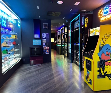 Malaga: OXO Video Game Museum Ticket Entry