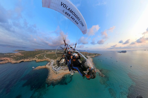 Paseo en Parapente a motor en Ibiza
