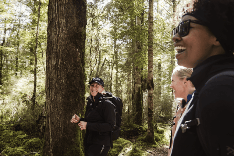 Te Anau: Kepler Track Helicopter Hike with Boat Ride