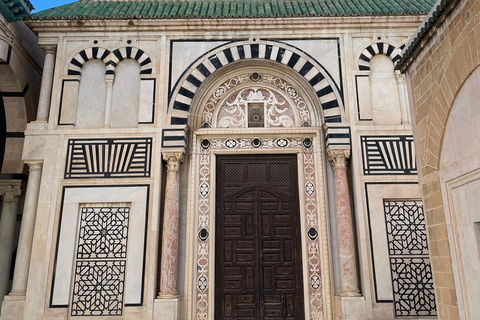 Tunis: Medina Guided Walking Tour with Optional Food