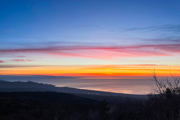 Mount Etna: Sunrise Excursion with an expert Local GuideMount Etna: Sunrise Trekking to Explore the Best Spots