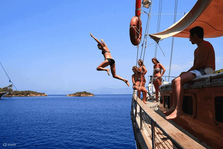 Marmaris: Pirate Boat Trip with Animation & Foam Party Pirate Boat Trip with Soft Drinks (No Transfer)