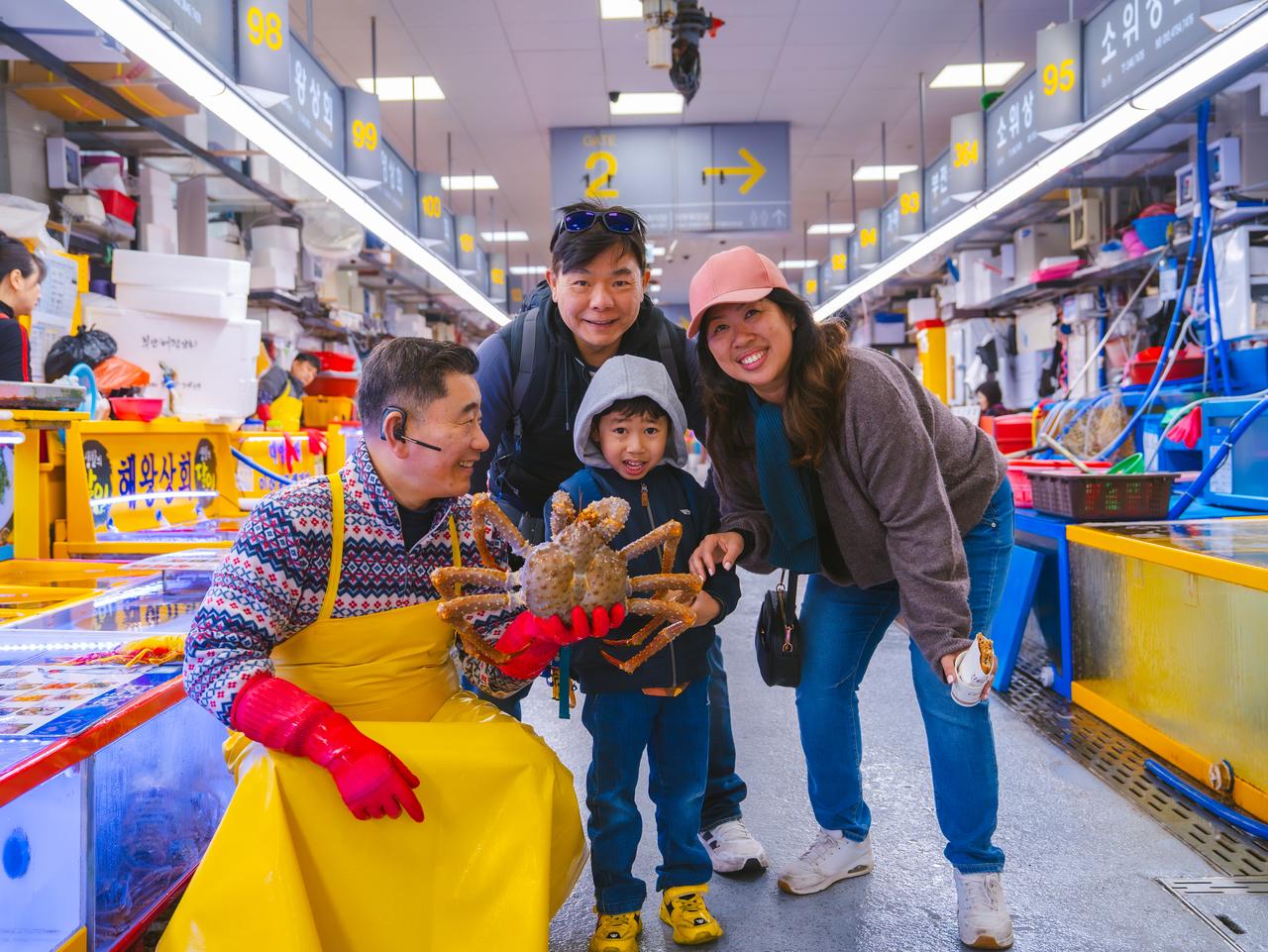 Entdecke den Geschmack von Busan: Lokale Foodtour bei Gukje, BIFF & Jagalchi