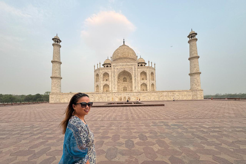 From Delhi: Taj Mahal & Agra Trip by Gatimaan Express Train All Inclusive Chair Car Train, Car, Guide, Ticket, Lunch