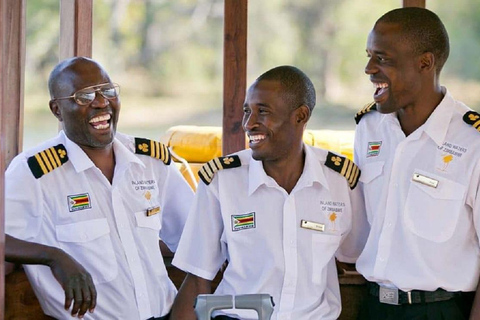 Victoria Falls: Zambezi River Ra-Ikane Cruise with Drinks