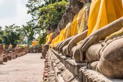 De Varanasi: Viagem de 1 dia a Bodhgaya com transfer privado