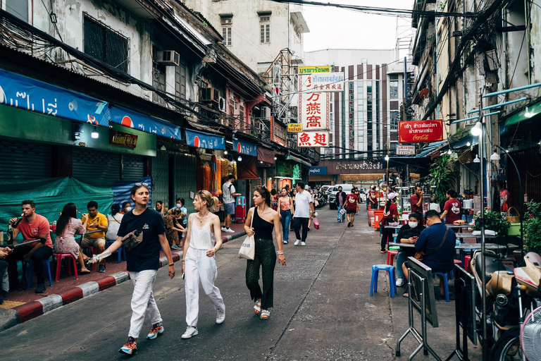 Bangkok: Tour a piedi di Chinatown di notte