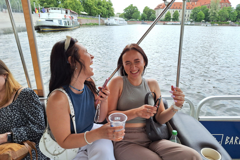 Wroclaw: Sunset Catamaran Cruise with Drink and Music
