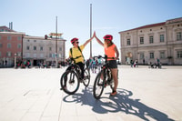 Piran, 5-Course Boutique Food Tour with Electric Bikes - Housity