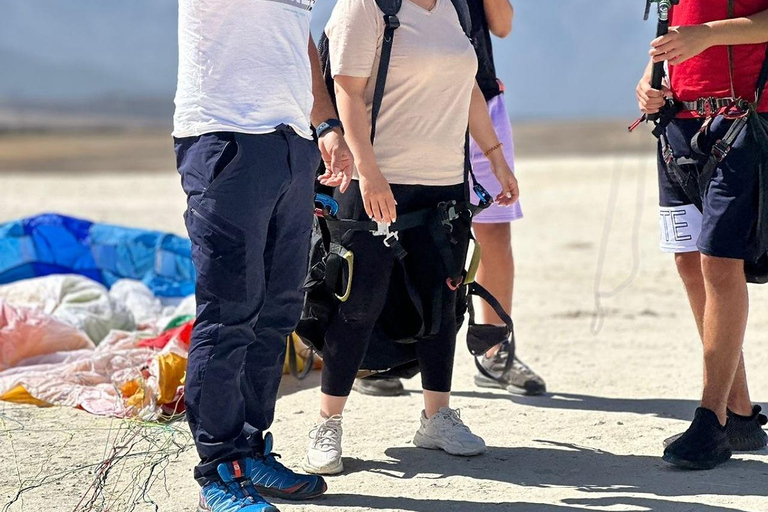 Marrakech: Paragliden boven de Agafay-woestijn &amp; uitzicht op de Atlasmnt