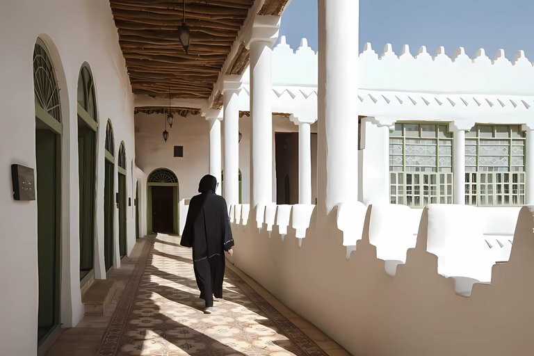 Riyadh: Heritage Tour from National Museum to Souq Ushaiger Private car transfer with tour guide (price for two people)