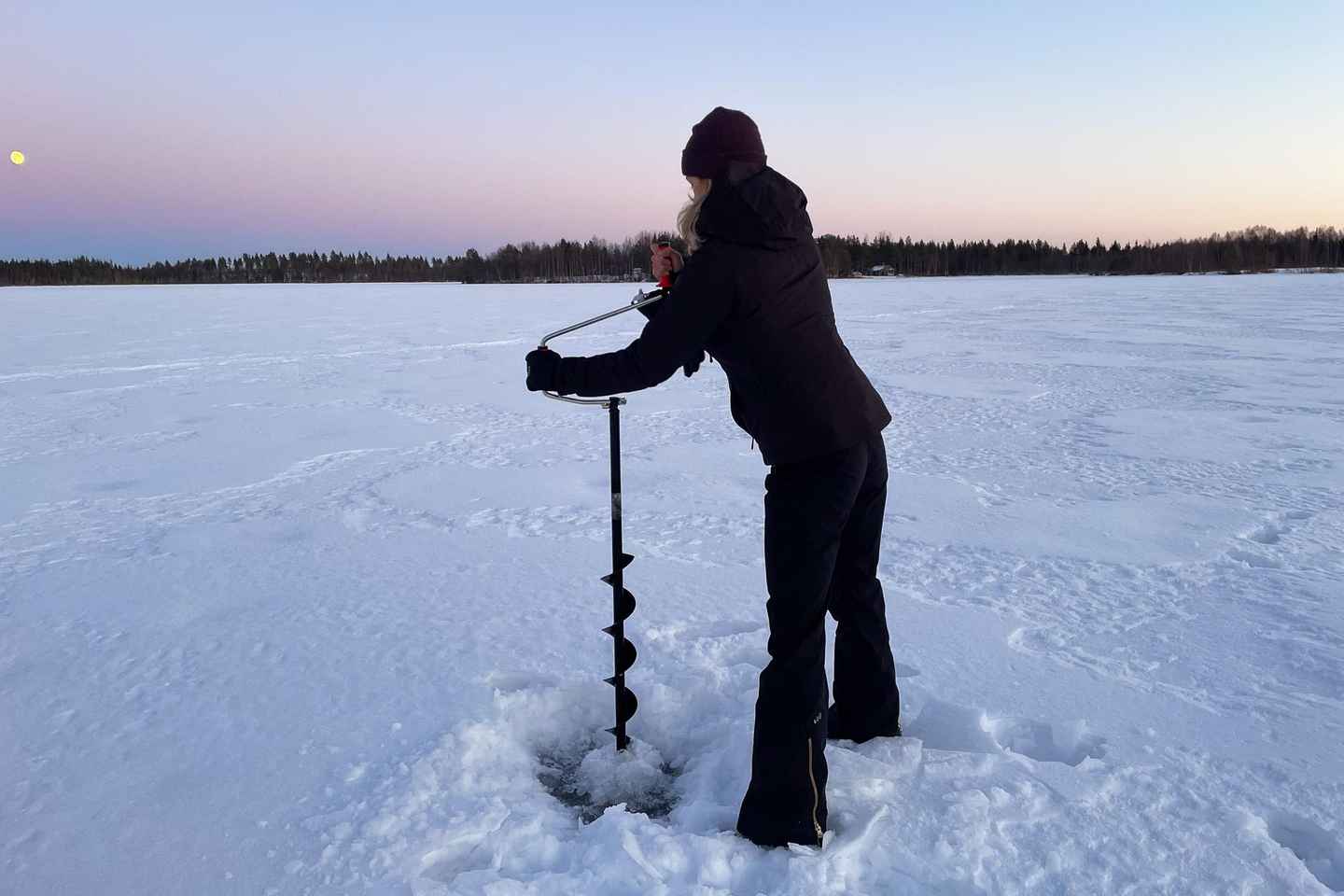 莱维：小团冰上垂钓之旅