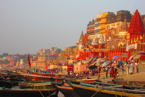 Aarti du matin avec promenade en bateau et petit déjeuner sur le toit