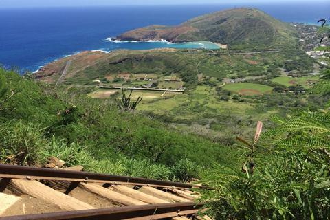 Oahu: Koko Crater Sunset Hike with Pickup