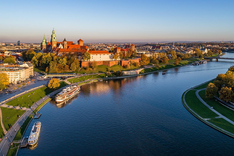 Krakow: Magical day with Alpacas, Castle & Sunset on Water
