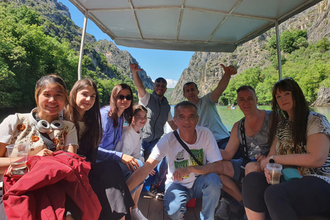 Skopje : Croix du Millénaire, St. Pantelemon, Canyon Matka et pique-nique