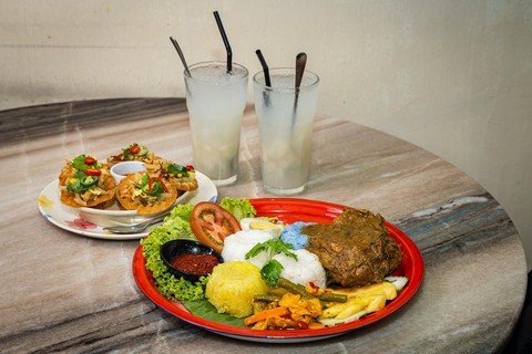 Melaka After Dark Food Tour with Local Guide